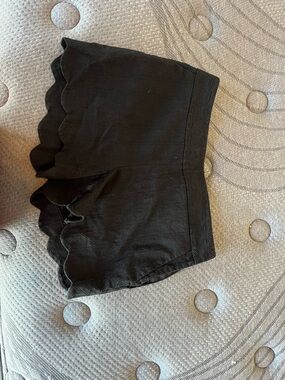 LOFT Black Scalloped-Hem High-Waist Shorts